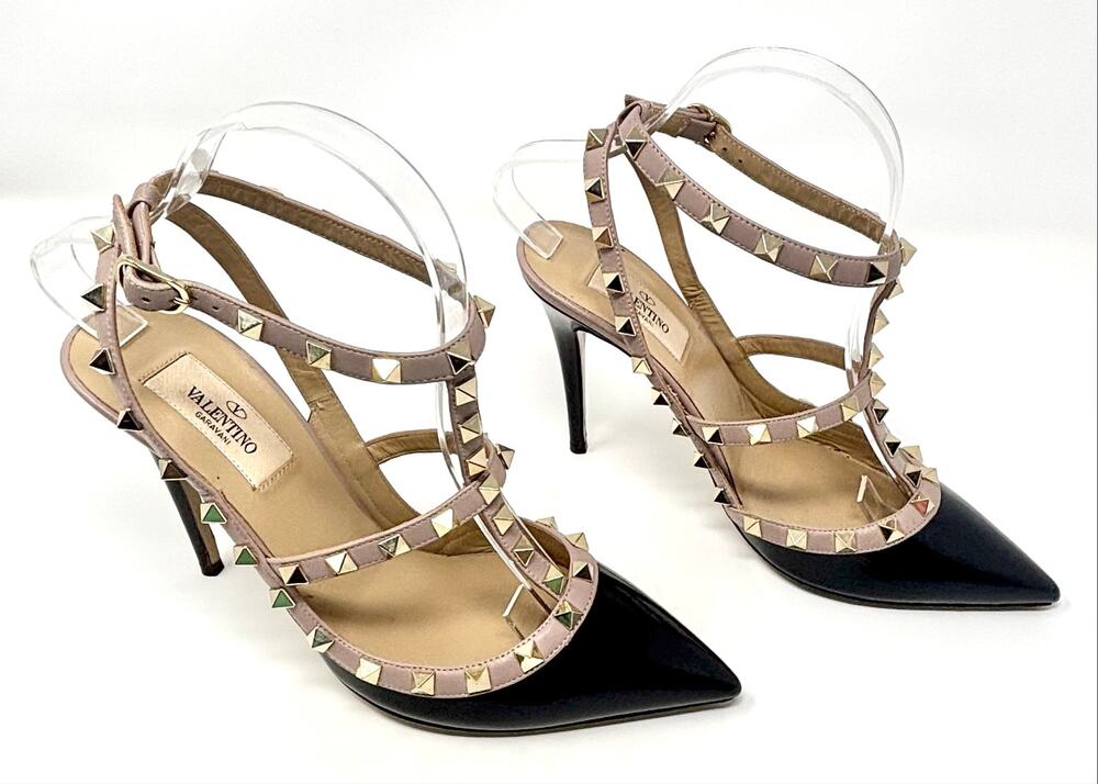 Valentino Garavani Rockstud Caged Black Poudre Beige Patent Pump Heels 39